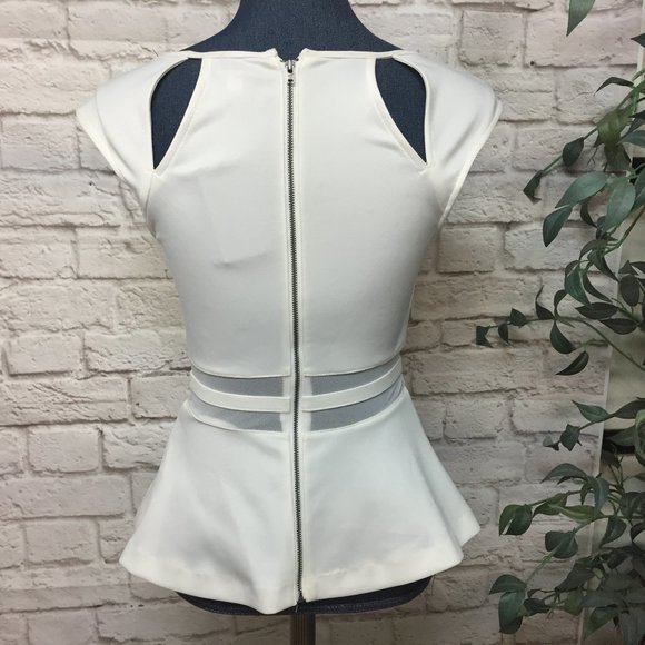 Guess White Top Size S NWT - Picture 3 of 5